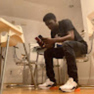 Meet your Posher, Lauron